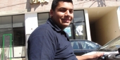 كان هادي مسروراً بهذا البلبل