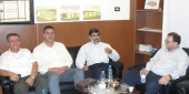 الطريق التي شقتها البلدية مؤخراً والتي تتيح إجراء أعمال الصيانة لمعمل الصرف الصحّي