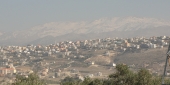 خذني.. زرعني بأرض الخيام