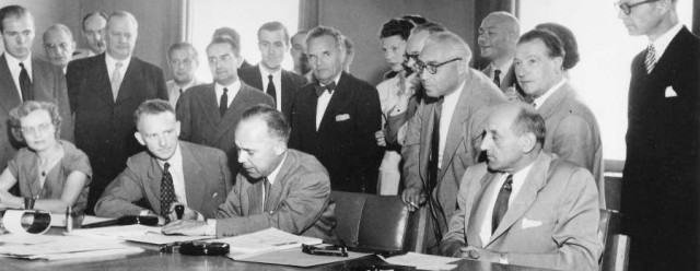  اتفاقية عام 1951 الخاصة بوضع اللاجئين