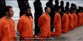 "داعش" ذبح 21 مصريا قبطيا في ليبيا...دماؤهم جعلت البحر الأبيض المتوسط بحراً أحمراً !
