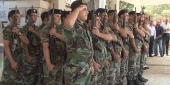 وضع إكليل من الزهر على ضريح القائد السابق للجيش حنا سعيد في القليعة