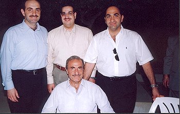 النائب انور الخليل وثلاثة من أبنائه