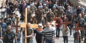 وفرقة موسيقى الوحدة الأسبانية عزفت مقطوعات في مسيرة درب الصليب - صورة مايا العشي – مرجعيون