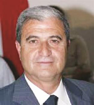 وزير الدولة لشؤون حقوق الانسان ايمن شقير