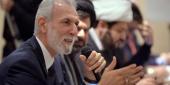 من الاجتماع في فندق روتانا جيفينور