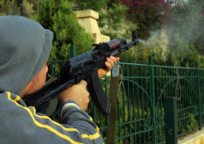 مسلح في الشويفات