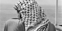 رحل عرفات بعد إدراكه أن برنامج المفاوضات لم يكن سوى غطاء لتوسّع المشروع الاستيطاني (من الأرشيف)