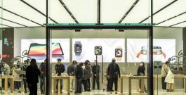 سماعات إيربودز AirPods 4