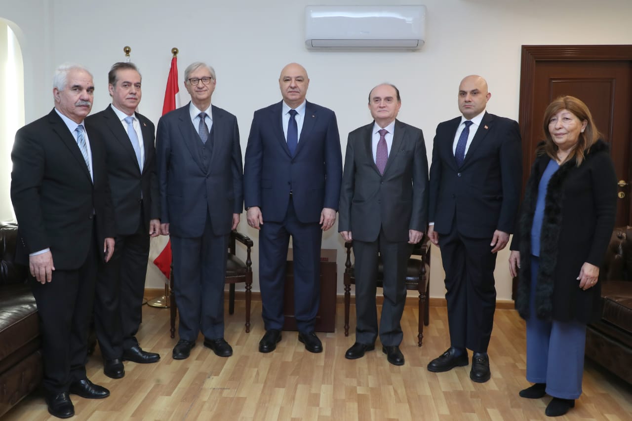 رئيس الجمهوريّة العماد جوزاف عون وأعضاء الهيئة الوطنية لمكافحة الفساد