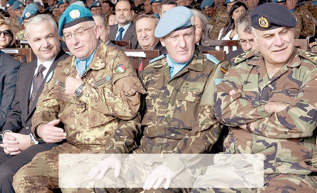 الوزير المر وشخصيات في مقدم احتفال التسليم والتسلم في الناقورة امس
