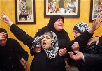 جدة جوليا تصارع الوجع (مصطفى جمال الدين)