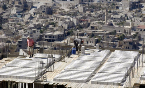 إعادة إعمار في بنت جبيل (كامل جابر)